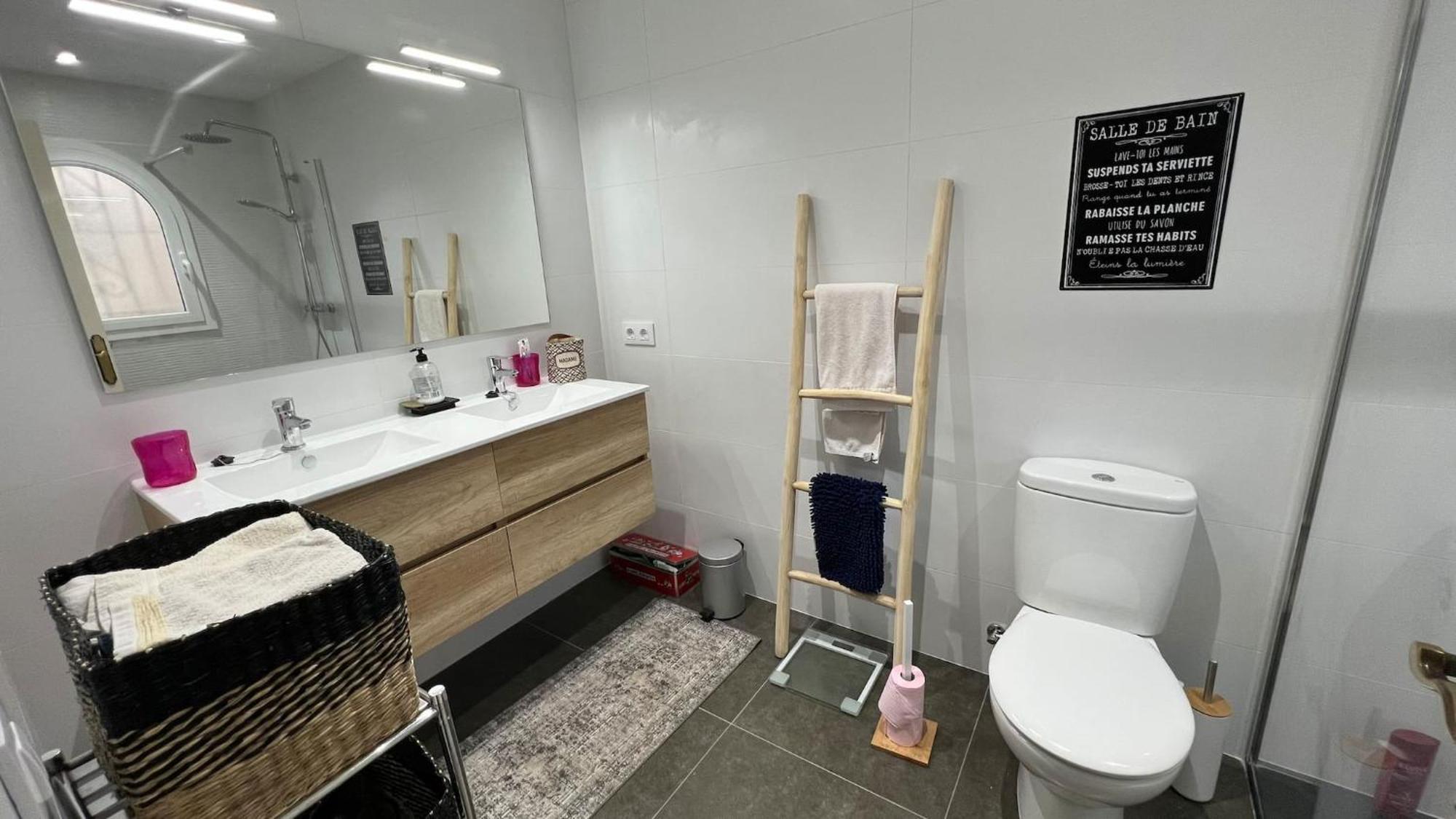 Apartamento Casa Linda Con Vistas Espectaculares Av-40 Roses Buitenkant foto